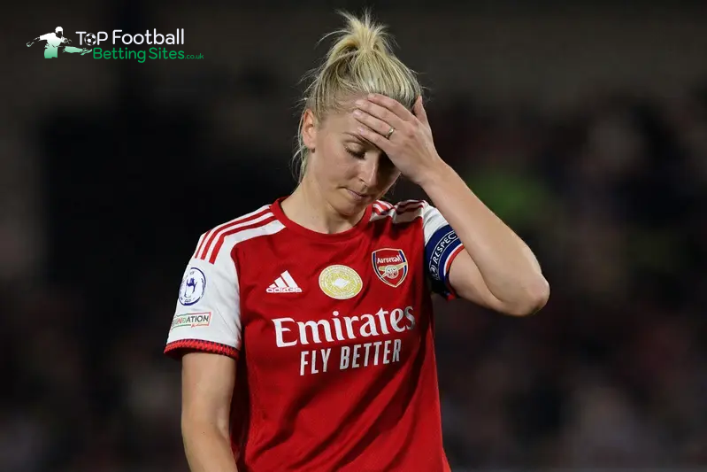 Leah Williamson’s Costly Misread Gifts Paris FC a Late Lifeline